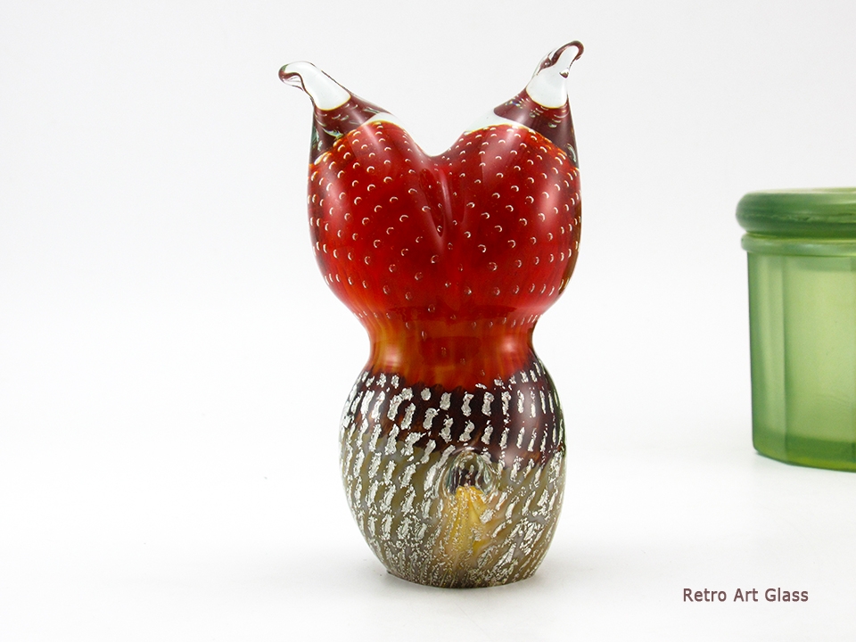 Murano Art Glass Owl with Millefiori Eyes, Silver Leaf and Trapped Bubbles - Image 4