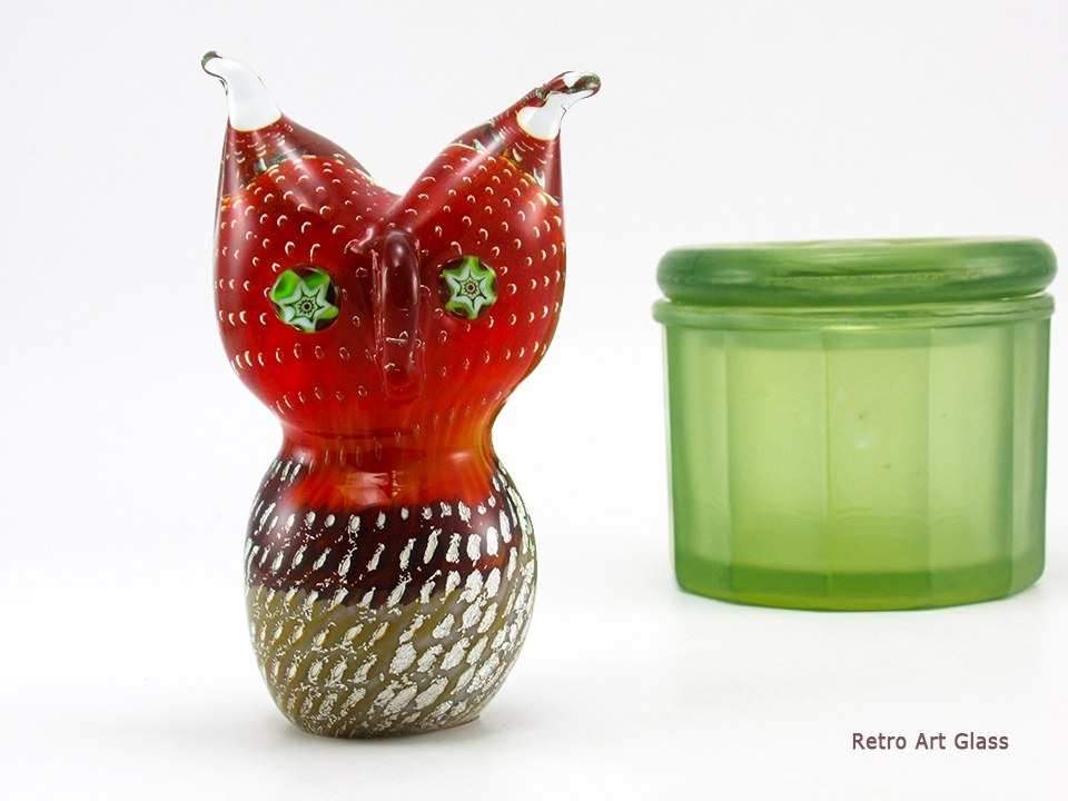 Murano Art Glass Owl with Millefiori Eyes, Silver Leaf and Trapped Bubbles - Image 3