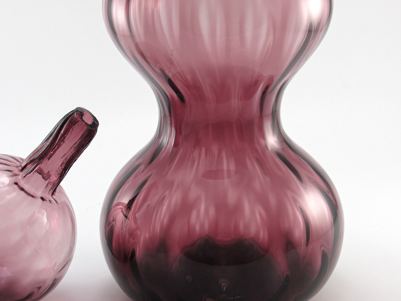 Big Retro Modern Triple Gourd Decanter with Stopper - Image 5