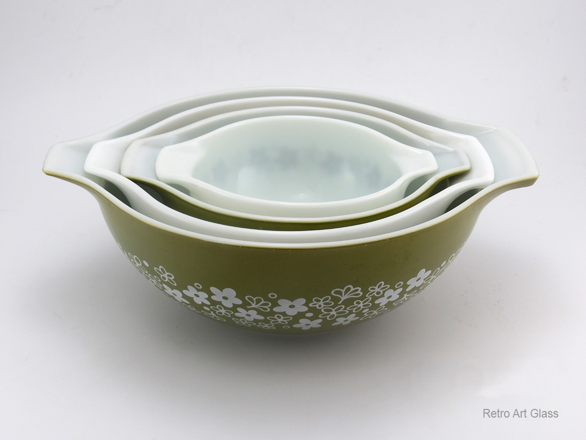 Vintage Pyrex Mixing Bowl Set Spring Blossom Crazy Daisy 441, 442, 443, 444