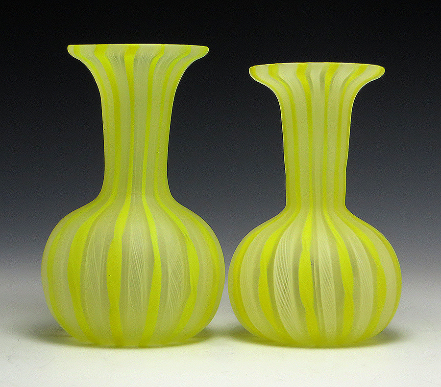 Zanfirico Filigree Glass Vintage Hand Blown Venetian Vanity Vase Set