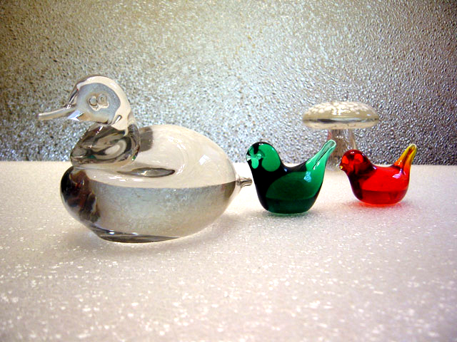 Solid Crystal Duck by Blenko - Image 2