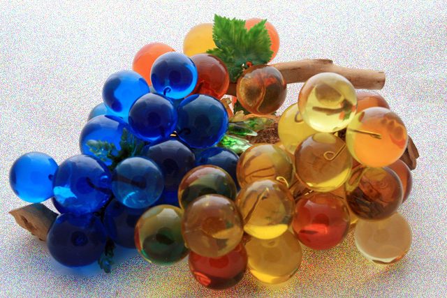 Blue Lucite Grapes With Leaves - Image 5