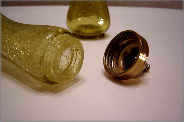 Crackle Glass Salt Pepper Shakers - Image 4
