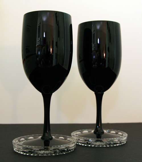 Deco Ebony Wine Stems with Vase - Image 2
