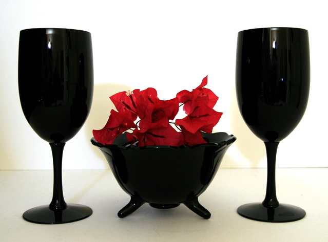 Deco Ebony Wine Stems with Vase - Image 6