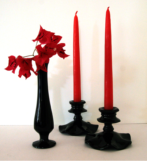 Deco Ebony Wine Stems with Vase - Image 7