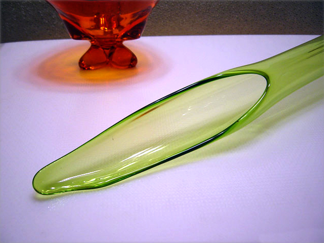 Viking Art Glass Draped Floor Vase - Image 4