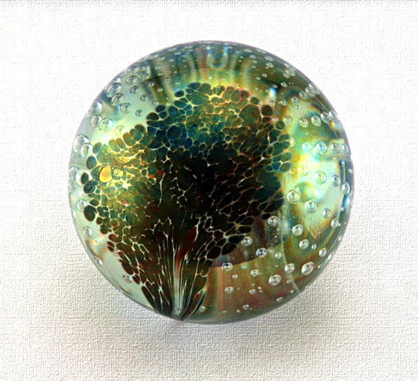 Glass Eye Studio paperweight signed year 1991