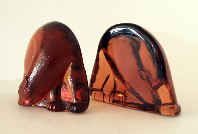 Glowing Amber Art Glass Bookends Polar Bears - Image 2