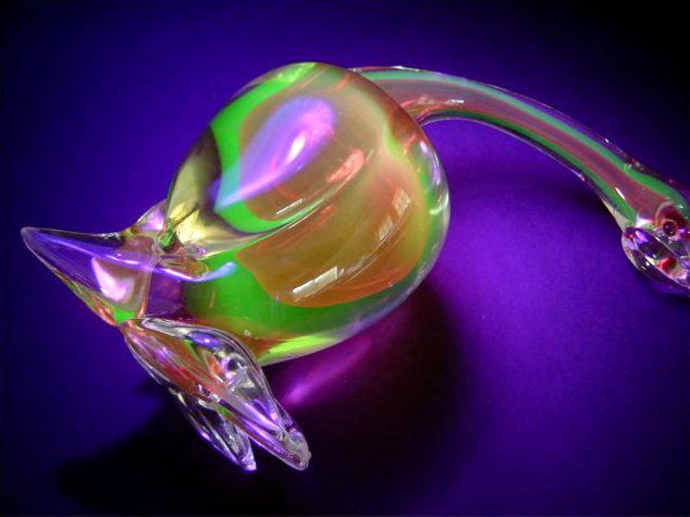 Italian Murano Vaseline Glass Duck - Image 2