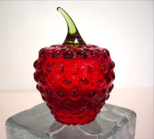 Ruby Glass Berry by Viking Art Glass