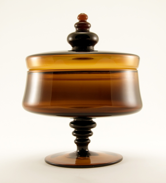 Beautiful 1930's blown glassware in Nutmeg brown.