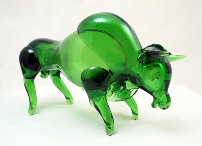 Large vintage Murano Art Glass bull...ready to rumble. Hand blown and hand-tooled was made in Italy in 1940s - 1950s.