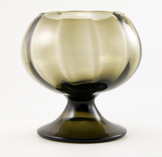 Lovely blown domed foot goblet hand blown in Italy, circa 1950s.
