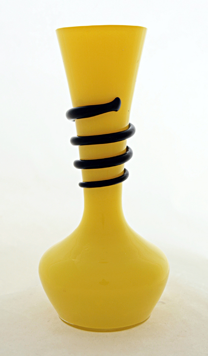 Lovely art deco glass snake vase from the 1920's-1930's.