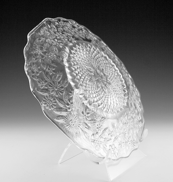 Hard to find in 'dinner plate' size and as a set of 6.