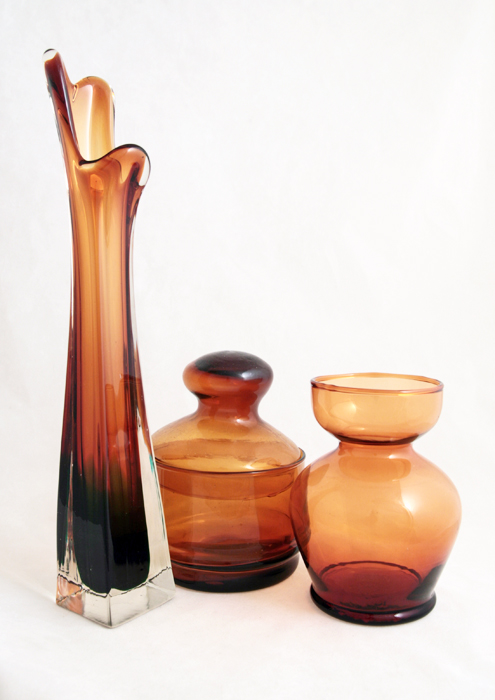 The color of the glass darkens with the thickness of the glass.