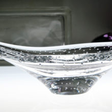 Mid-Century Organic fish dish from Kosta Glassworks, Sweden. Signed with hand etched Kosta LP1343.