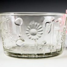 Designed by Finland's infamous Oiva Toikka for Nuutajärvi Notsjo.