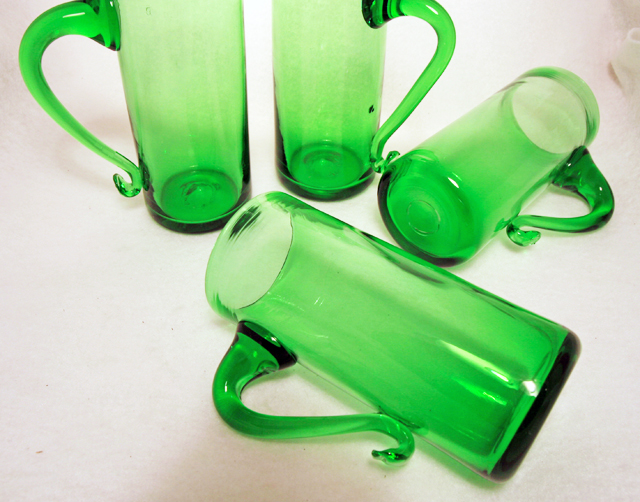 Made by Blenko Art Glass, Pilgrim Art Glass or Bischoff Art Glass in the late 1950's - early 1970's.