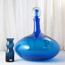 Blenko Art Glass part no. 6716; designed in 1967. Very, very hard to find.