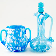 Mid 1950's art glass hand blown vessels for the vanity or table. Beautiful set by Rainbow Art Glass made in the USA.