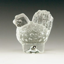 Crystal table charm by Pukeberg Glasbruk, Sweden. Cute, fat, mid-century modern hen made of solid Swedish crystal.