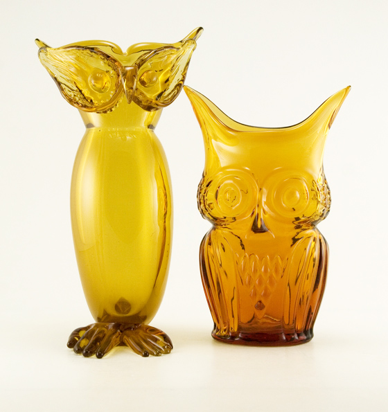 Detailed pattern on front and back of owl. Soft pontil mark present.