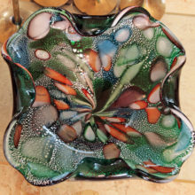 Vintage Retro Modern Tutti Frutti Bowl by Murano Art Glass Made at Vetreria Fratelli Toso in the 1950s, probably by Vittorio Ferro.