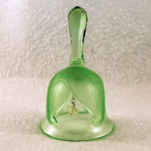 Green "Spring Blossom" Viking Leaf Bell #7922
