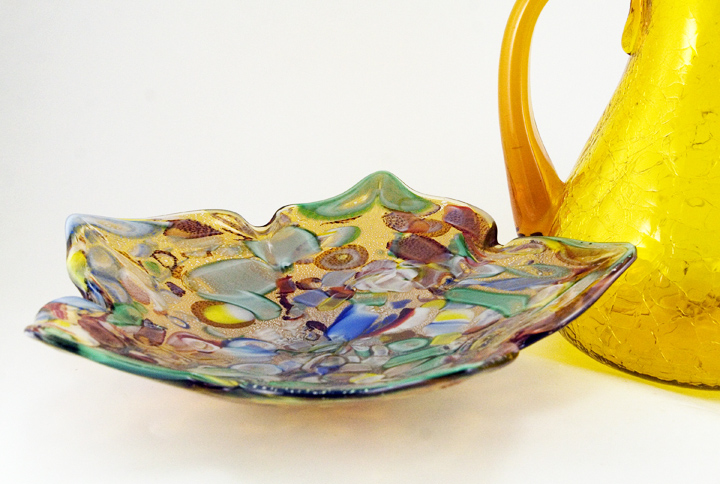 Beautiful vintage Murano art dish resembles a starfish, great for 'beach' decors. Has a primordial organic look.