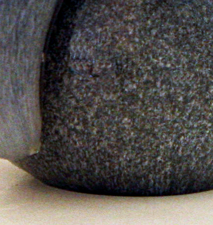 This grey squirrel looks as if it has real fur. The artist encased a fine grain mottled layer between the inner black layer and outer crystal layer and the result is fabulous.