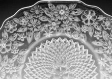 Depression glass Pineapple and Floral dinner plates by Indiana Glass. The colorless Pineapple and Floral items were made in 1932 to 1937.