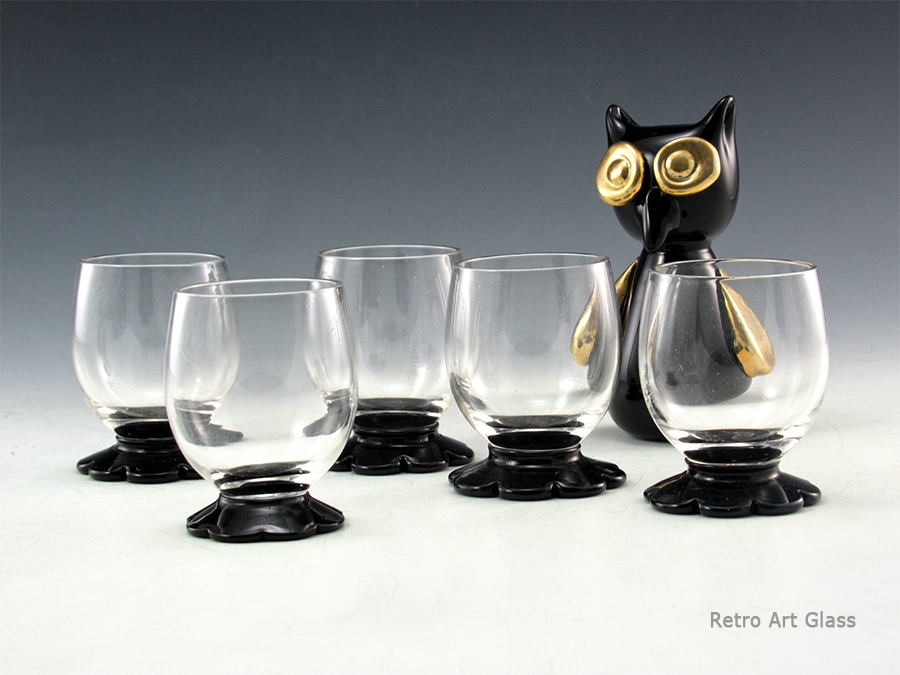 Lilly Pad Art Deco Glass Shot Set 1930's