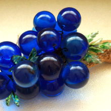 Large bunch of vintage blue lucite grapes, perfect for the retro home decor.