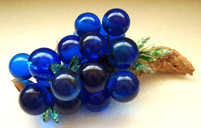 Large bunch of vintage blue lucite grapes, perfect for the retro home decor.