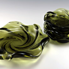 Vintage Fenton art glass low bowl set.