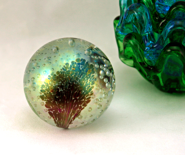 Glass Eye Studio paperweight signed year 1991