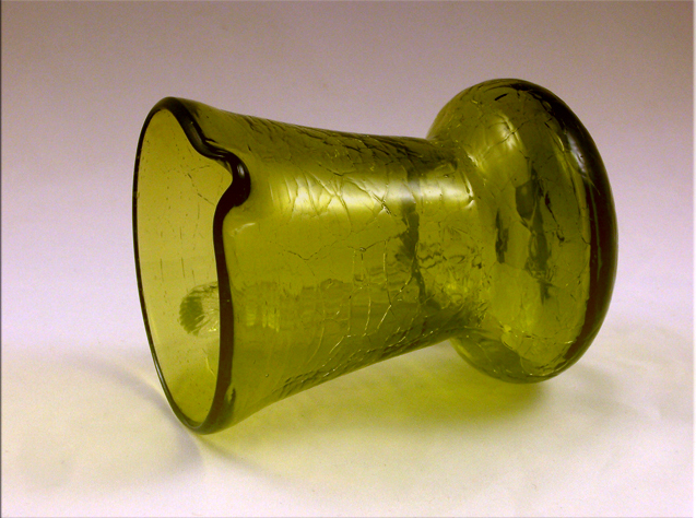 Light olive green with applied clear glass variant handle.