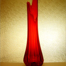 Beautiful dark orange large floor vase by LE Smith Glass, circa 1960-1970.