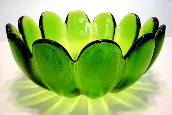 Large serving flower petal bowl by Indiana Glass.