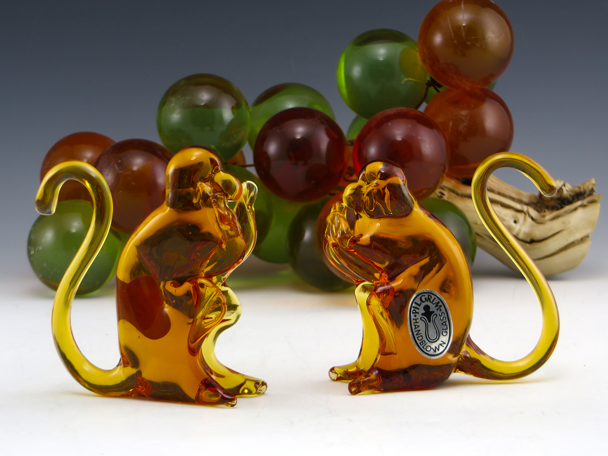 Pilgrim Art Glass Monkey Pair Scarce MidCentury Figurines