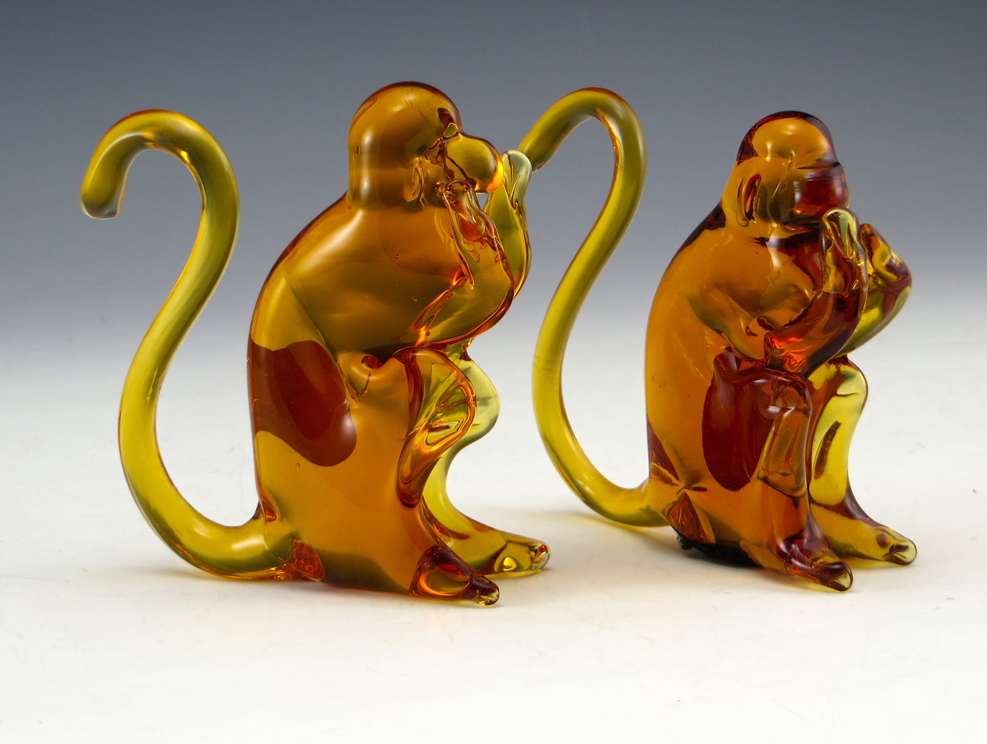Scarce Pilgrim Art Glass monkey pair. Handmade Mid-20th Century Figurines Pair of Pilgrim art glass monkey figurines both in excellent shape.