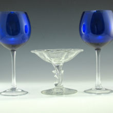 Pair these elegant goblets with a fine bottle of red wine for an extra special gift.
