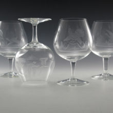 Set Of 4 Rowland Ward Game Bird brandy Glasses. Beautifully cut, then acid etched to achieve 3 dimensional detail. Very well made. Superb quality crystal.