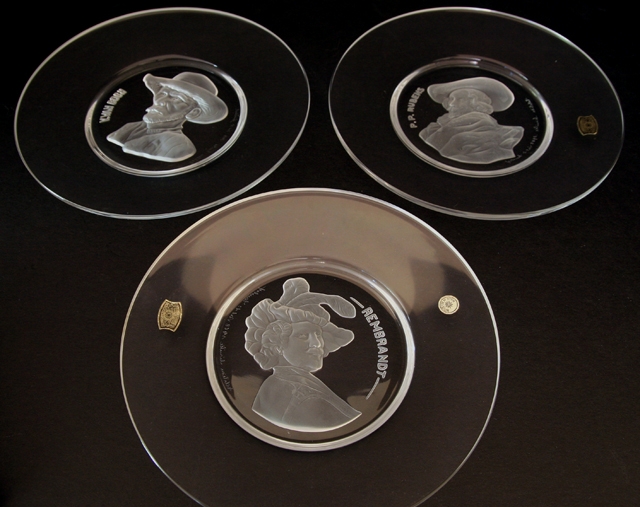 Part of the Old Master series of crystal etched portrait plates by Val Saint Lambert in Belgium. All are signed and dated, mid-20th century. High quality crystal with artistic deep sandblast etch in high detail.