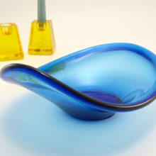 Swedish modern glass free form oblong bowl. Beautiful, stylish vintage Scandinavian glass oblong bowl. Possibly by Bergdala, Sweden.