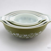 Vintage Pyrex mixing bowls Spring Blossom - Crazy Daisy parts 441, 442, 443, 444.