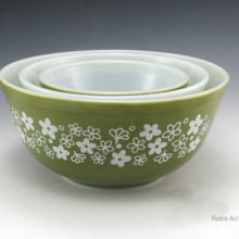 Vintage Pyrex mixing bowl set in Spring Blossom Crazy Daisy parts 401, 402, 403.